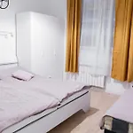 Cozy Minimalist Retreat In The Heart Of Prague
