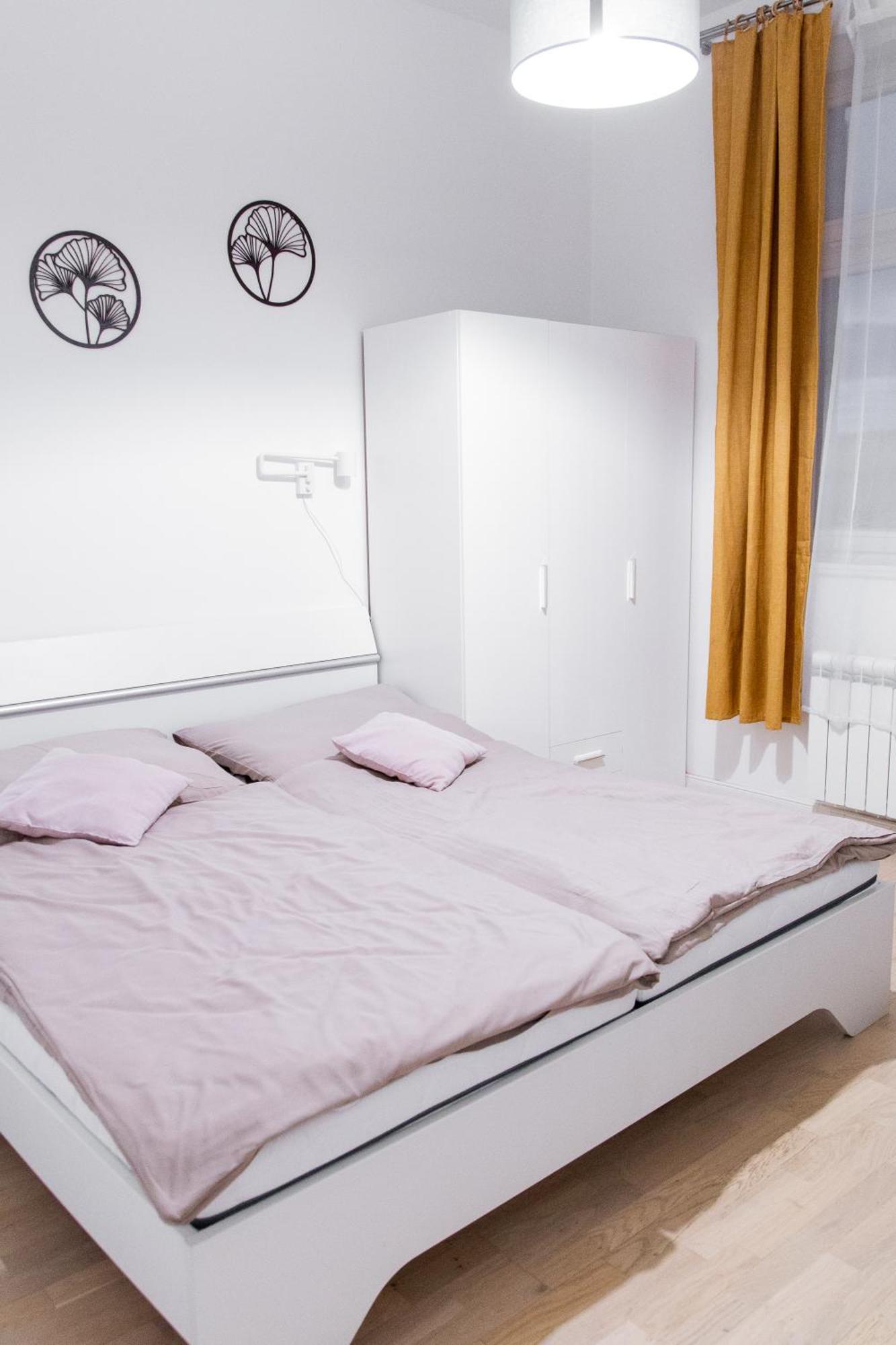 Cozy Minimalist Retreat In The Heart Of Apartamento Praga